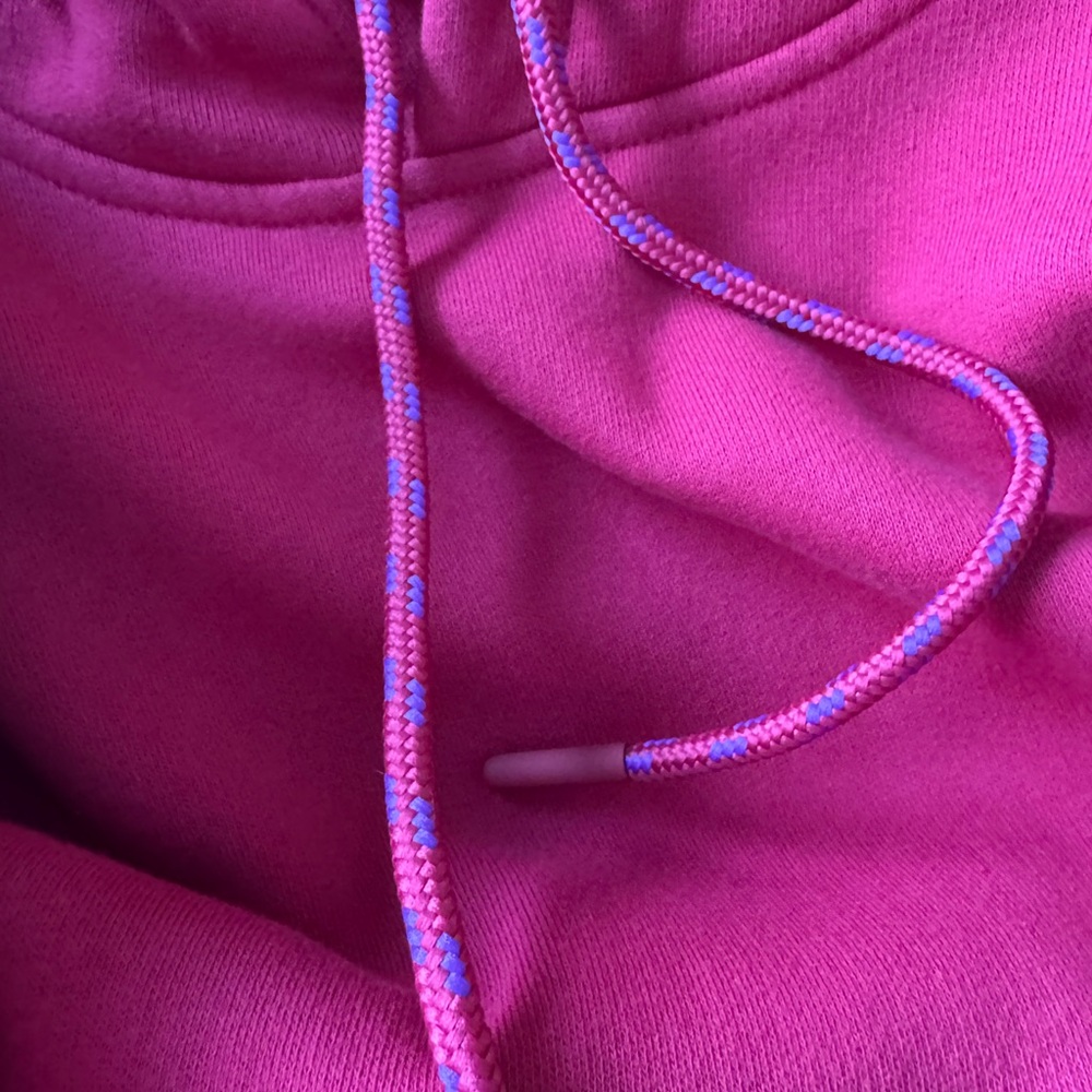 Peloton Red Hoodie new - Picture 4 of 5